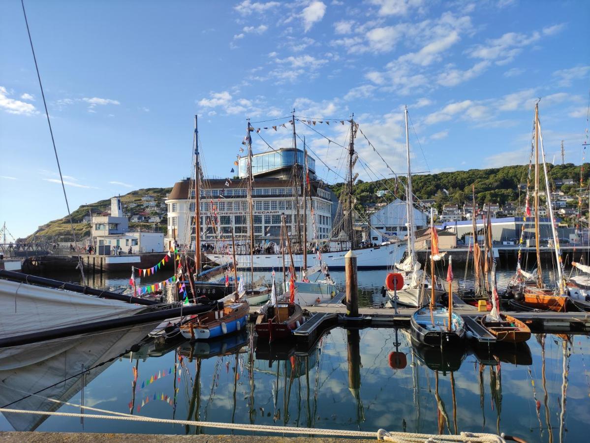 Apartamento Le Reflet Des Voiles Face Au Port De Fécamp Exterior foto